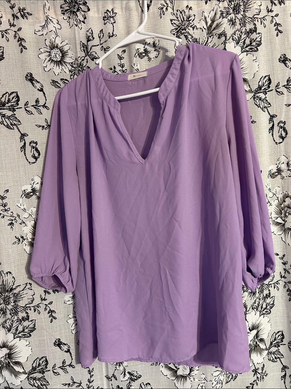 Everly Lavender V-Neck Balloon Sleeve Tunic